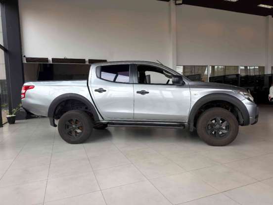 MITSUBISHI-L200 TRITON-2.4 16V TURBO DIESEL GLS CD 4X4 AUTOMÁTICO MITSUBISHI-L200 TRITON-2022