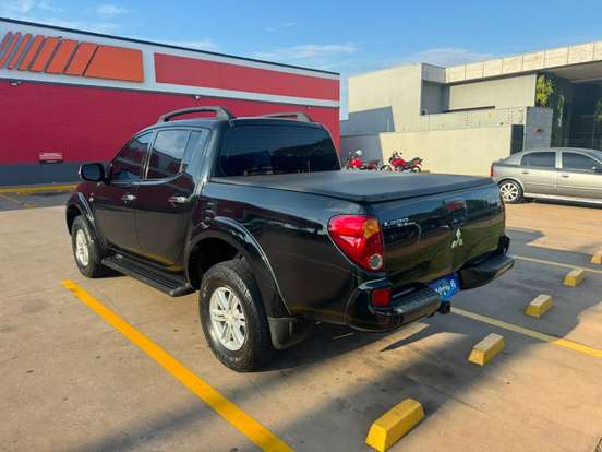 MITSUBISHI-L200 TRITON-3.5 HPE 4X4 CD V6 24V FLEX 4P AUTOMÁTICO MITSUBISHI-L200 TRITON-2015