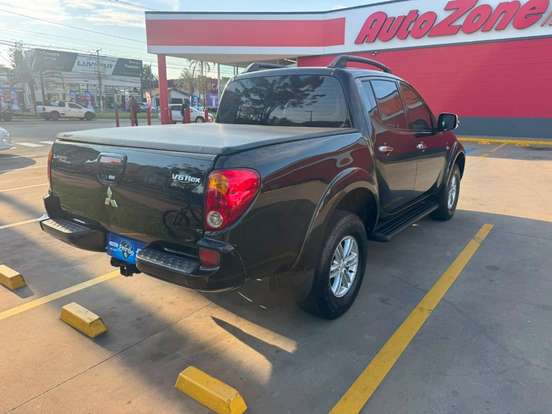 MITSUBISHI-L200 TRITON-2015