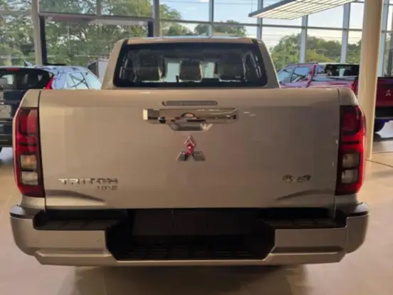 MITSUBISHI-TRITON-2.4 BITURBO DIESEL CD HPE 4X4 AUTOMÁTICO MITSUBISHI-TRITON-2026