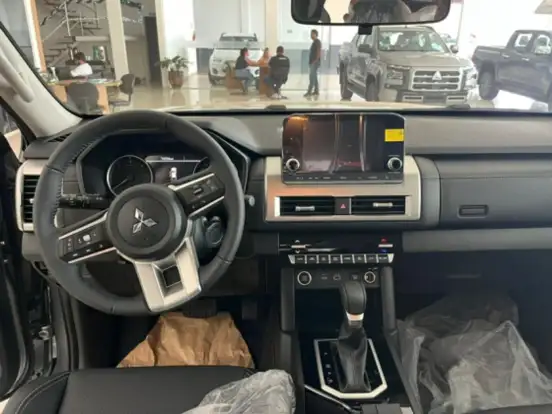MITSUBISHI-TRITON-2026