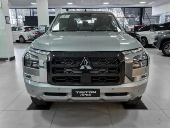 MITSUBISHI-TRITON-2026