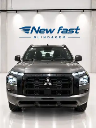 MITSUBISHI-TRITON-2026