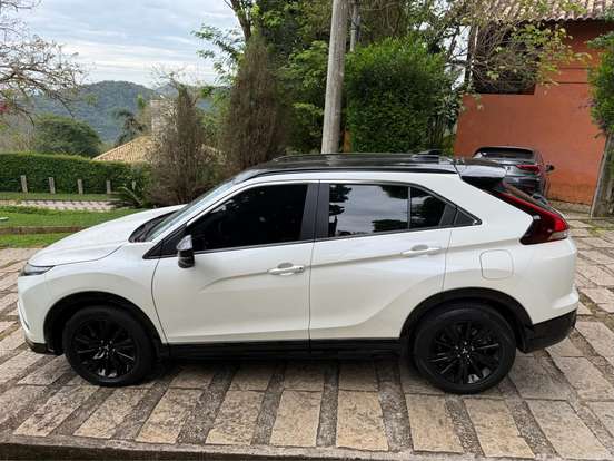 MITSUBISHI-ECLIPSE CROSS-1.5 MIVEC TURBO GASOLINA RUSH CVT MITSUBISHI-ECLIPSE CROSS-2024