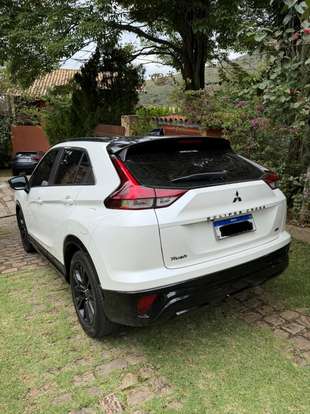 MITSUBISHI-ECLIPSE CROSS-2024