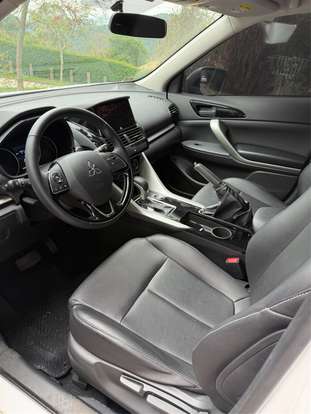 MITSUBISHI-ECLIPSE CROSS-2024