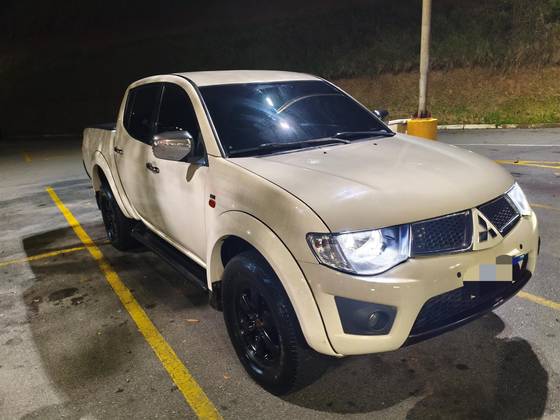 MITSUBISHI L200 2.5 SPORT HPE 4X4 CD 8V TURBO INTERCOOLER DIESEL 4P AUTOMÁTICO