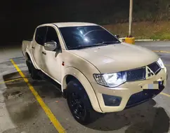 MITSUBISHI L200 2.5 SPORT HPE 4X4 CD 8V TURBO INTERCOOLER DIESEL 4P AUTOMÁTICO MITSUBISHI L200 2.5 SPORT HPE 4X4 CD 8V TURBO INTERCOOLER DIESEL 4P AUTOMÁTICO