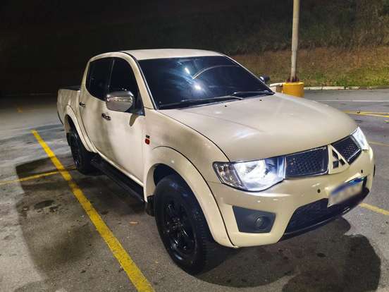 MITSUBISHI-L200-2.5 SPORT HPE 4X4 CD 8V TURBO INTERCOOLER DIESEL 4P AUTOMÁTICO MITSUBISHI-L200-2010