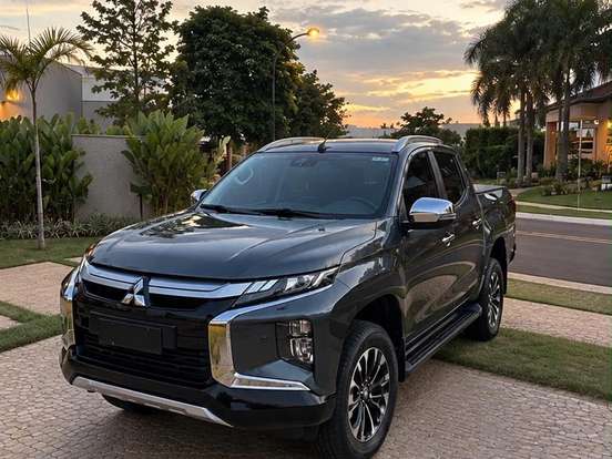 MITSUBISHI-L200 TRITON-2.4 16V TURBO DIESEL SPORT HPE-S CD 4P 4X4 AUTOMÁTICO MITSUBISHI-L200 TRITON-2024