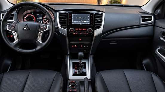 MITSUBISHI-L200 TRITON-2024