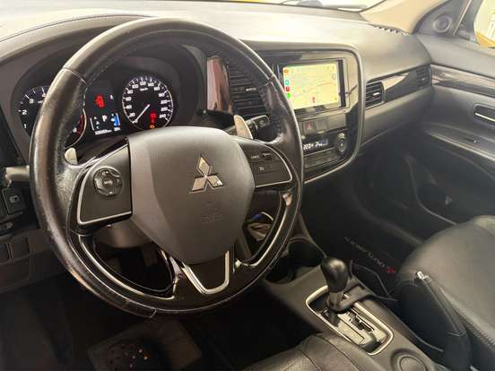 MITSUBISHI-OUTLANDER-2.0 16V GASOLINA 4P AUTOMÁTICO MITSUBISHI-OUTLANDER-2016