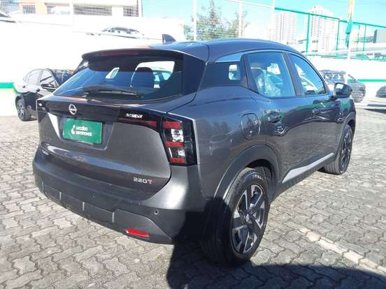NISSAN-KICKS-2025