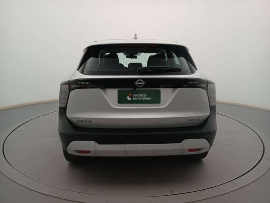 NISSAN-KICKS-2025