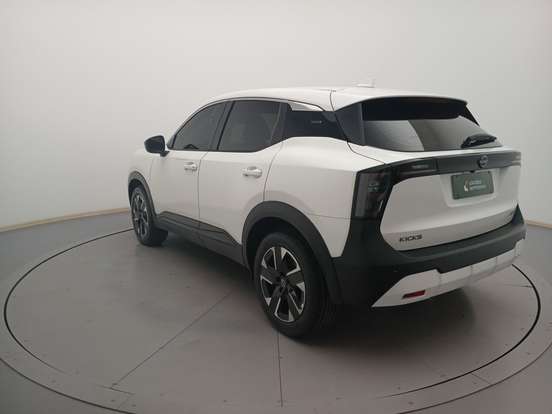NISSAN-KICKS-2025