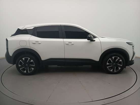 NISSAN-KICKS-2025
