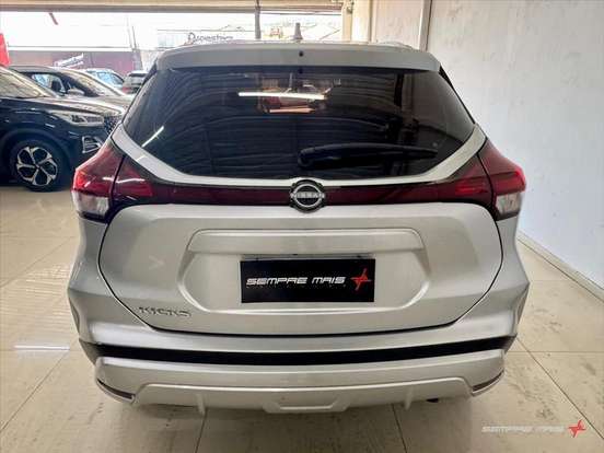 NISSAN-KICKS-2024