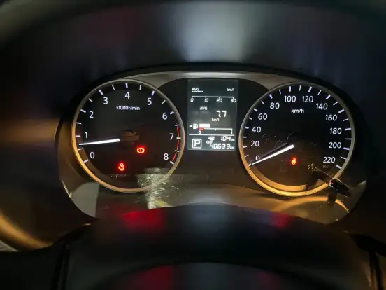 NISSAN-KICKS PLAY-2025