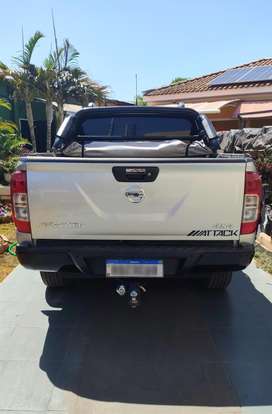 NISSAN-FRONTIER-2020
