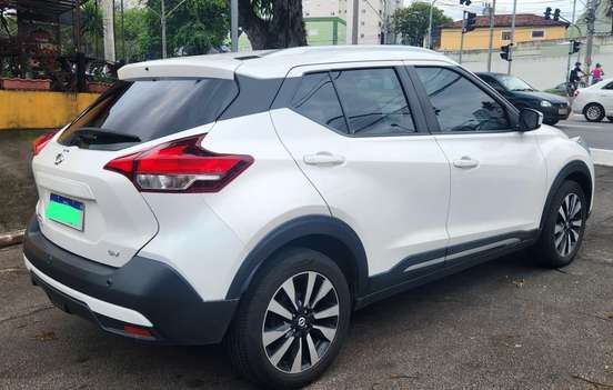 NISSAN-KICKS-2020