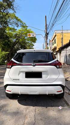 NISSAN-KICKS PLAY-2025