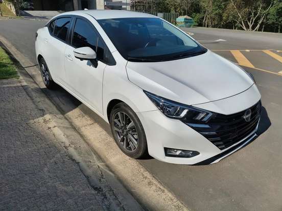 NISSAN-VERSA-2024