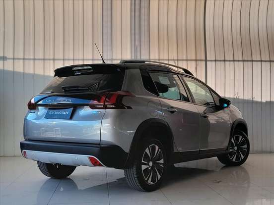 PEUGEOT-2008-2023