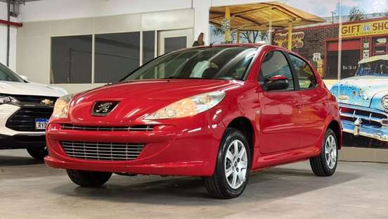 PEUGEOT-207-2011