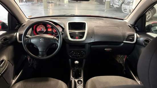 PEUGEOT-207-2011