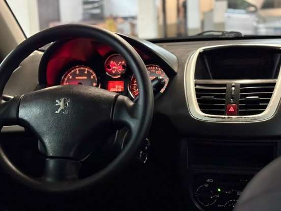 PEUGEOT-207-1.4 XR 8V FLEX 4P MANUAL PEUGEOT-207-2011