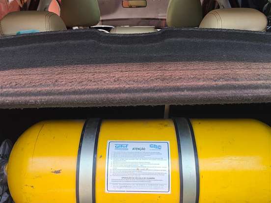 PEUGEOT-2008-1.6 16V FLEX GRIFFE 4P AUTOMÁTICO PEUGEOT-2008-2017