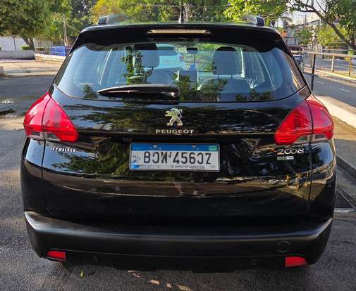 PEUGEOT-2008-2021