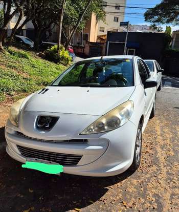 PEUGEOT-207-2012