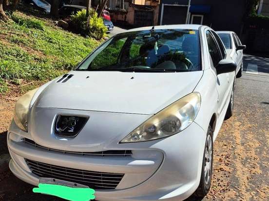 PEUGEOT-207-1.4 XR 8V FLEX 4P MANUAL PEUGEOT-207-2012