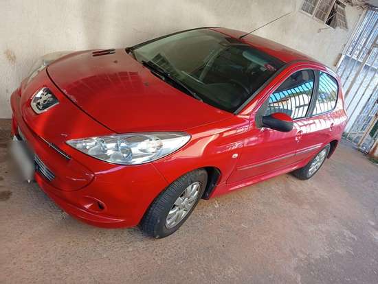 PEUGEOT-207-2011