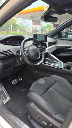 PEUGEOT-3008-2022