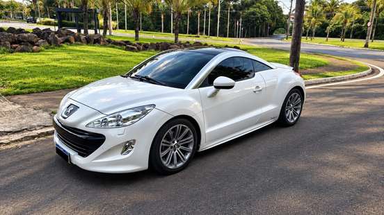 PEUGEOT-RCZ-2012