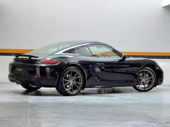 PORSCHE-718-2018