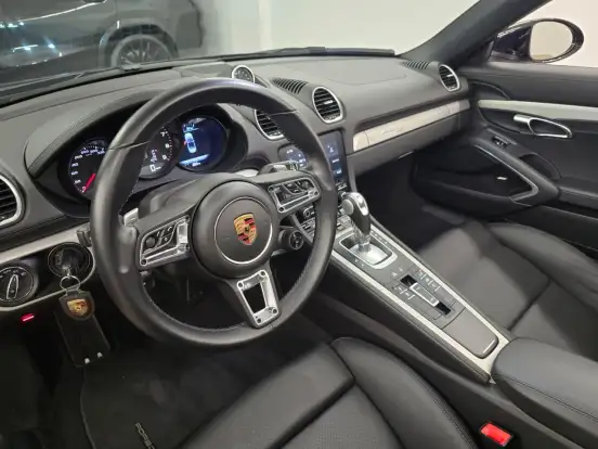 PORSCHE-718-2021