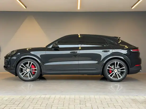 PORSCHE-CAYENNE-2025