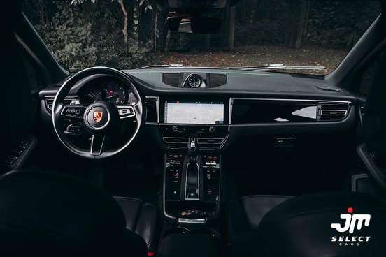 PORSCHE-MACAN-2022
