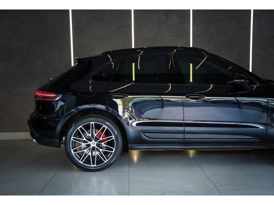 PORSCHE-MACAN-2023