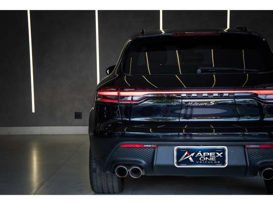 PORSCHE-MACAN-2023