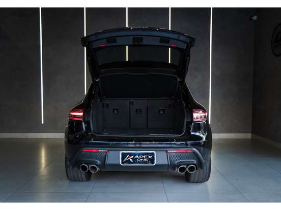 PORSCHE-MACAN-2023