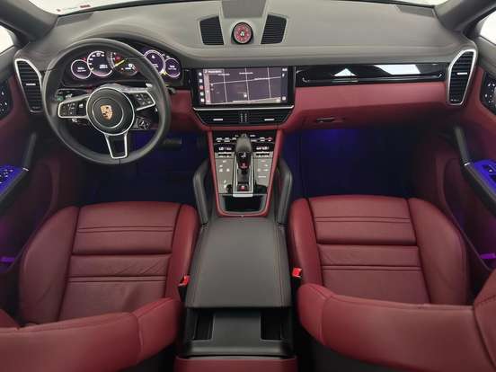 PORSCHE-CAYENNE-2023