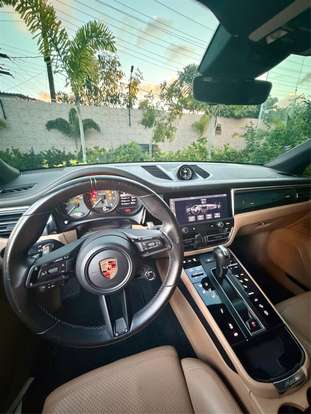 PORSCHE-MACAN-2022
