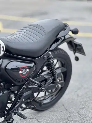 ROYAL ENFIELD-HUNTER 350-2023