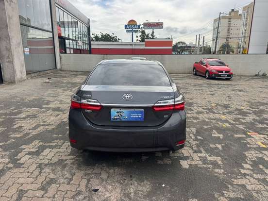TOYOTA-COROLLA-2018