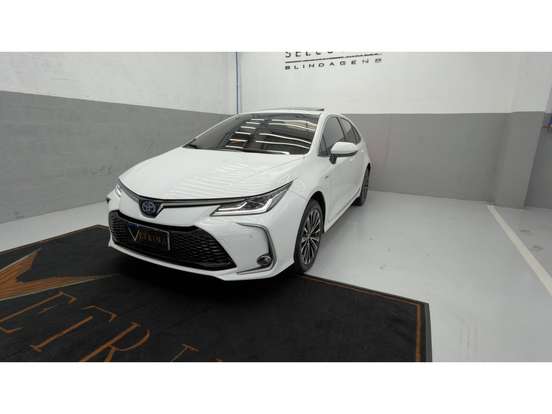 TOYOTA-COROLLA-2025