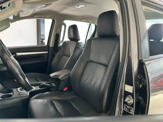 TOYOTA-HILUX-2016